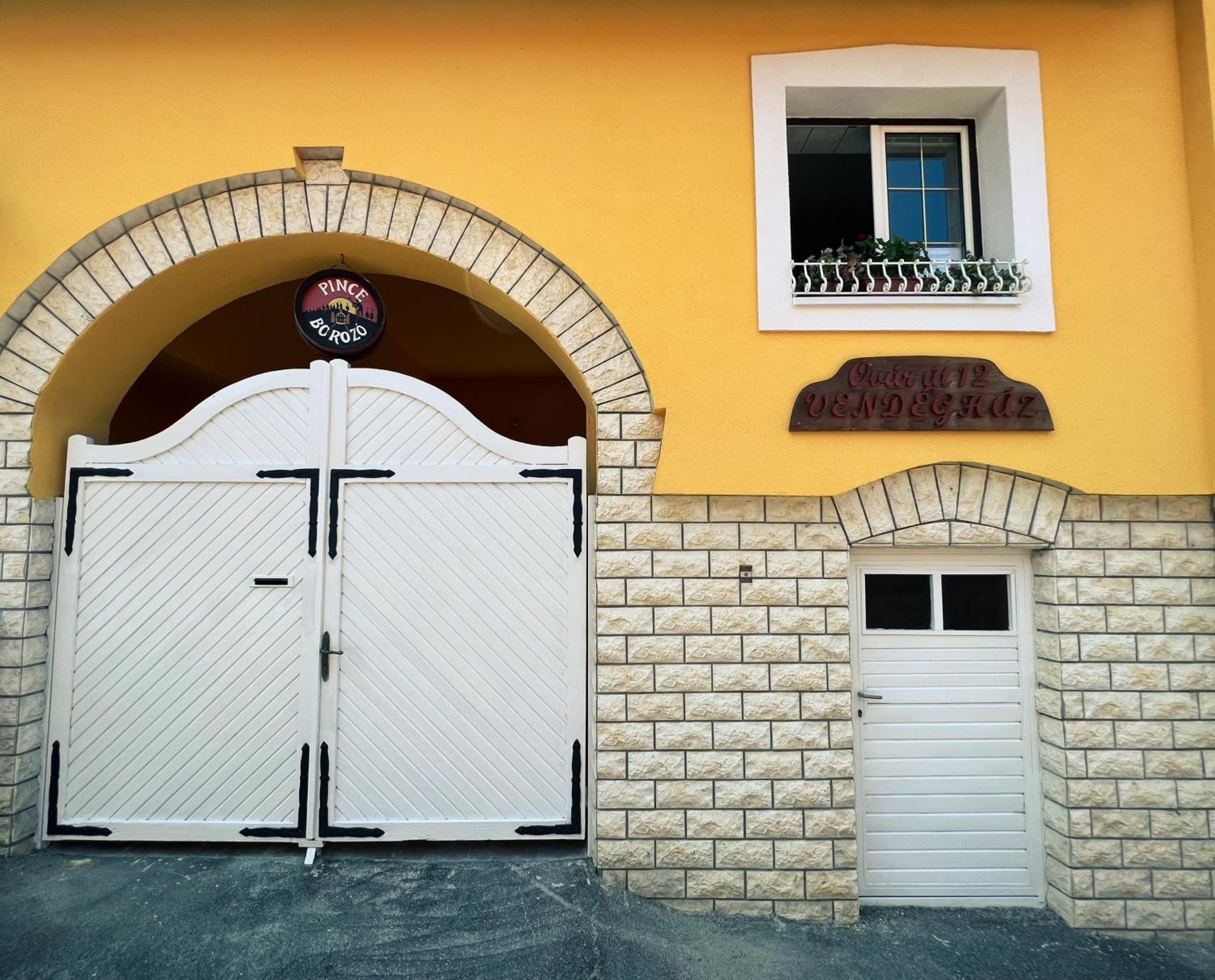Óvár 12 Vendégház Tokaj Extérieur photo