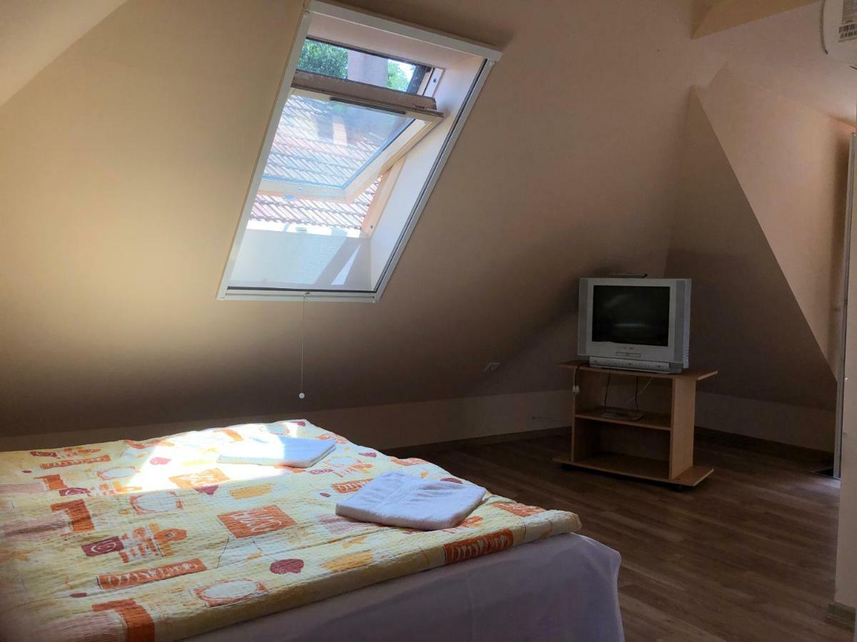 Óvár 12 Vendégház Tokaj Extérieur photo